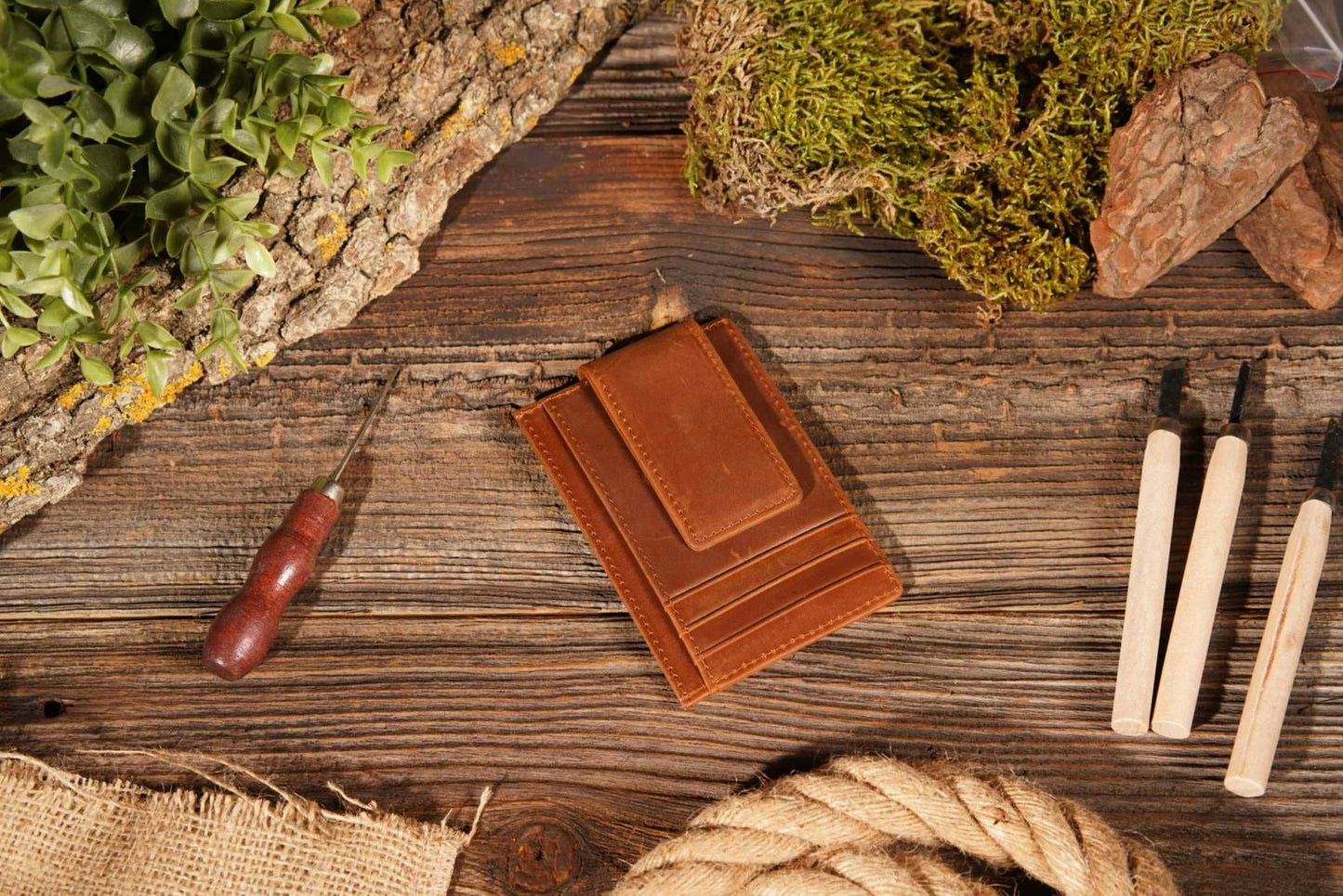 Personalized Leather Wallet with Magnet Clip: Brown