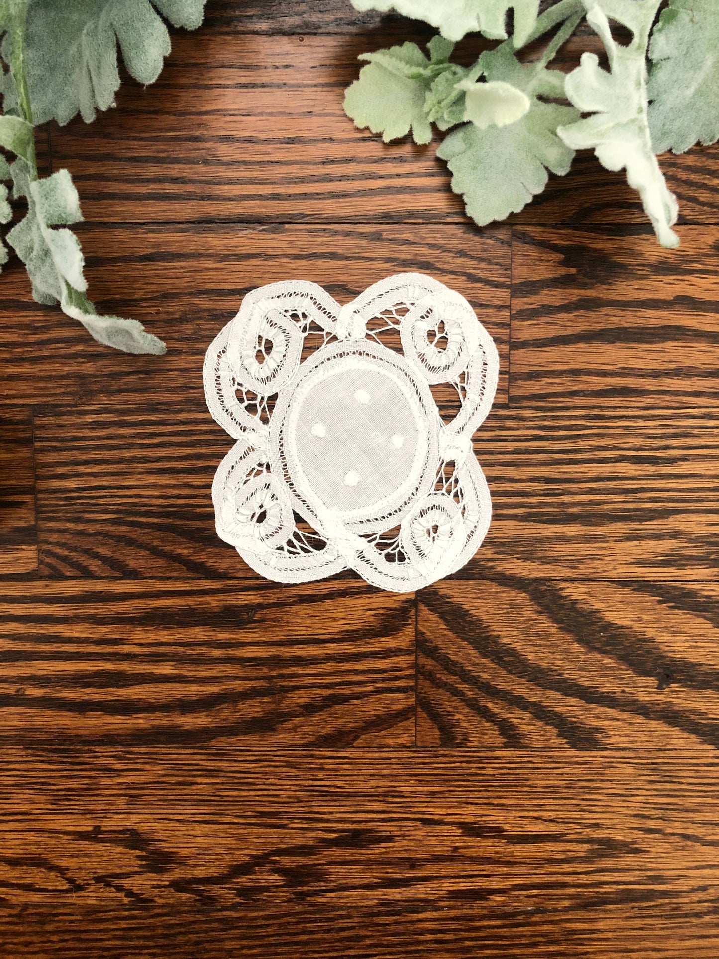 Annie's Treasures Doilies Cotton 4" Round