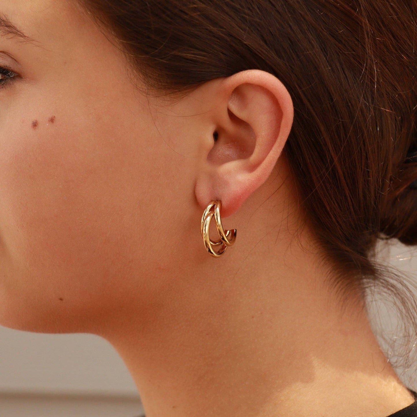 18K Gold PVD Stainless Steel Statement Huggie Hoop Earrings / ERJ0038: Gold / 19mm