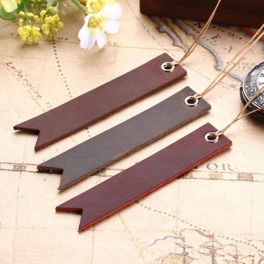 Leather Heart Bookmark, Reader Gift, Book accessories: Red / Heart Shaped