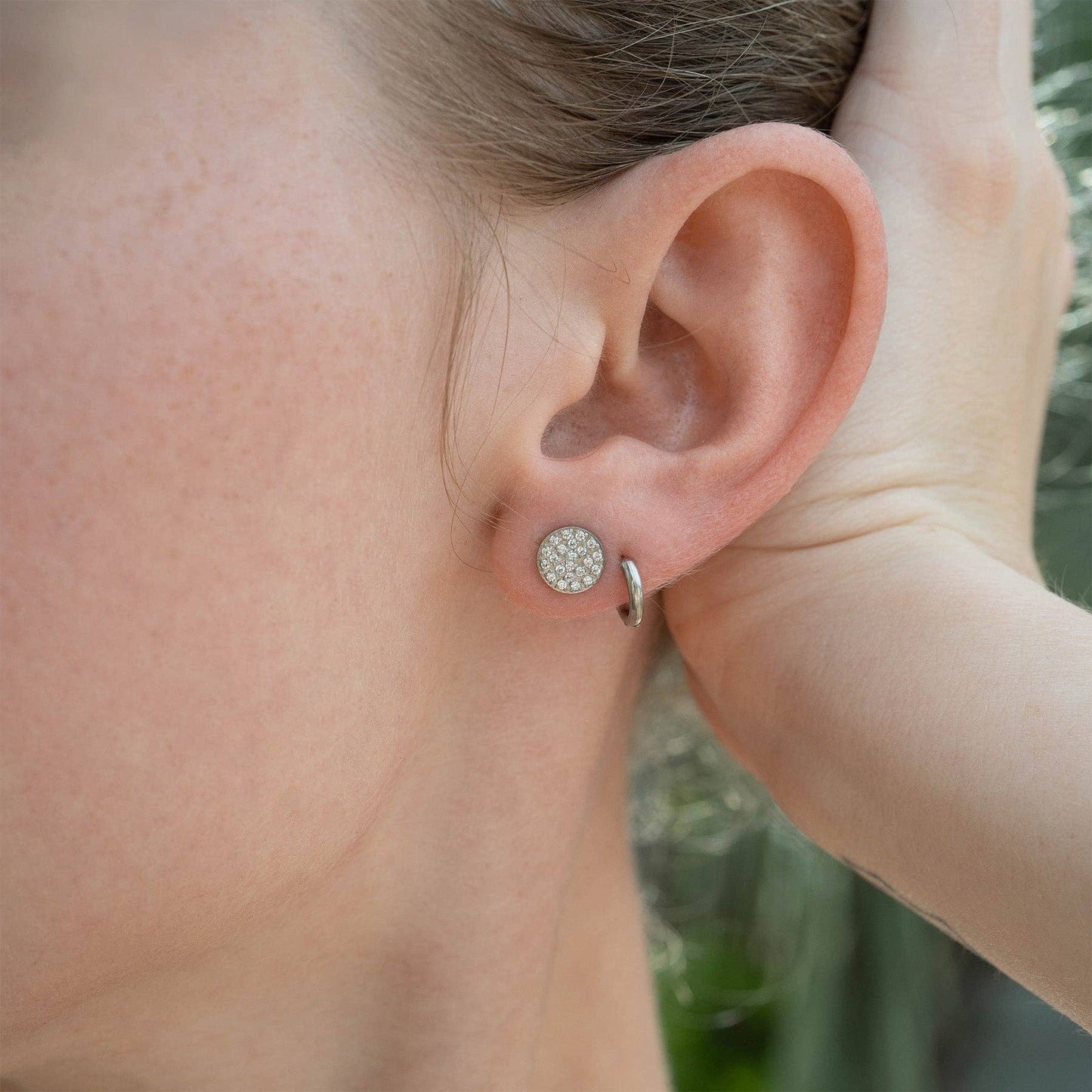 18K Gold PVD Stainless Steel Pave Stone Round Stud Earrings: Gold