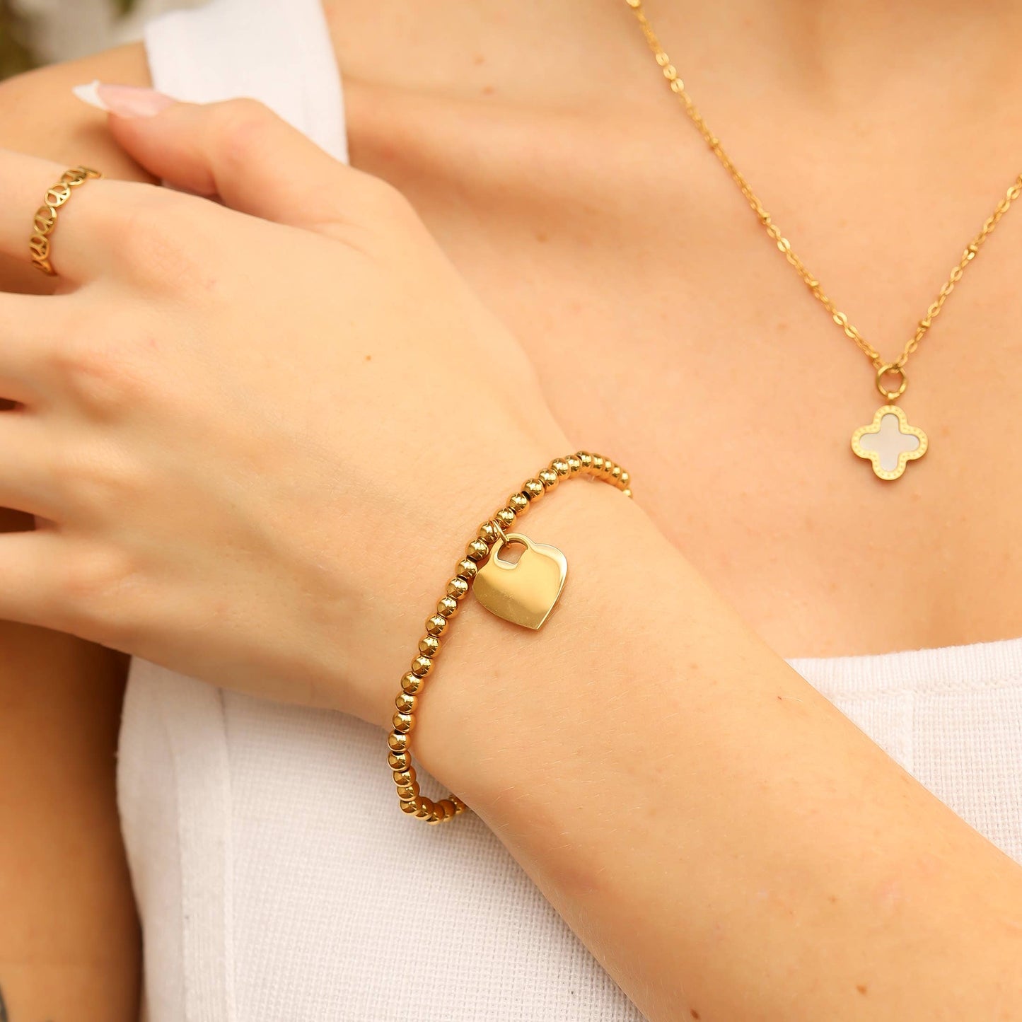 18K PVD Coated Stainless Steel Heart And Bead Stretch Bracelet: Stainless Steel