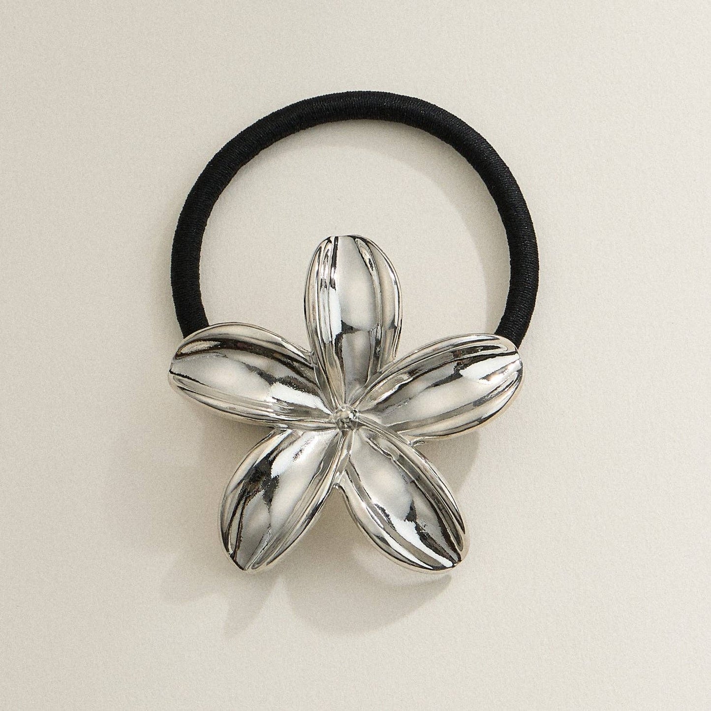 Metallic Lily Flower Hair Tie: GD / ONE / 5DH88024
