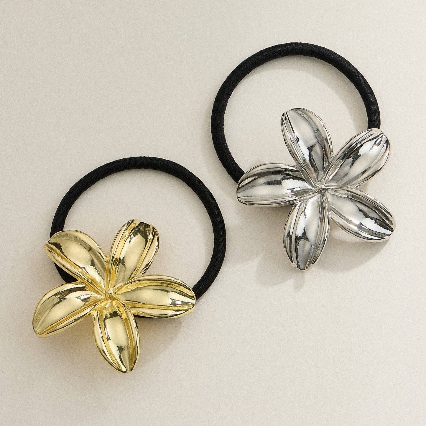 Metallic Lily Flower Hair Tie: GD / ONE / 5DH88024