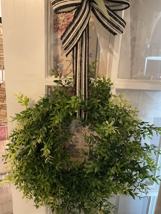 Black/White Bow Wreath