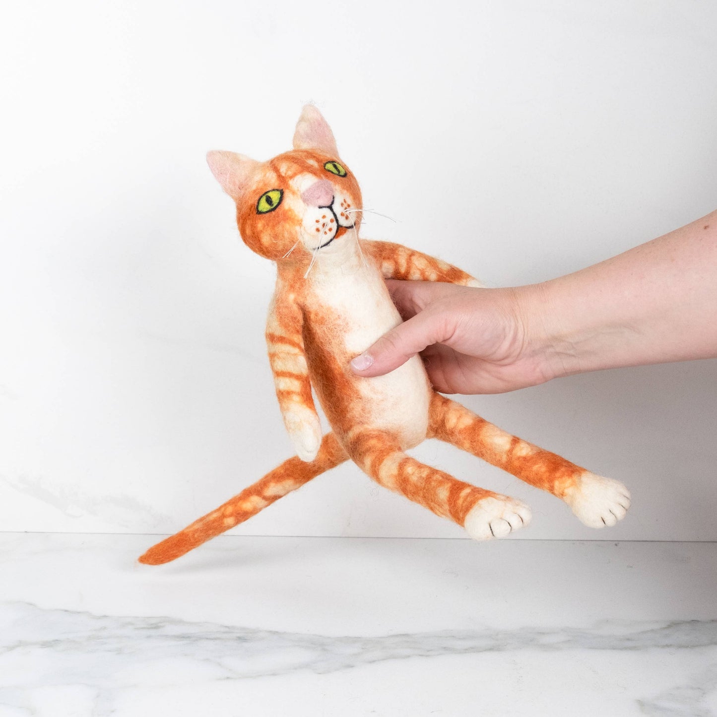 Toys - Sitting Cat - Medium Orange Tabby: M