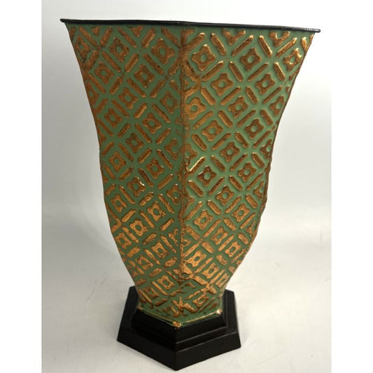 Octogon Urn