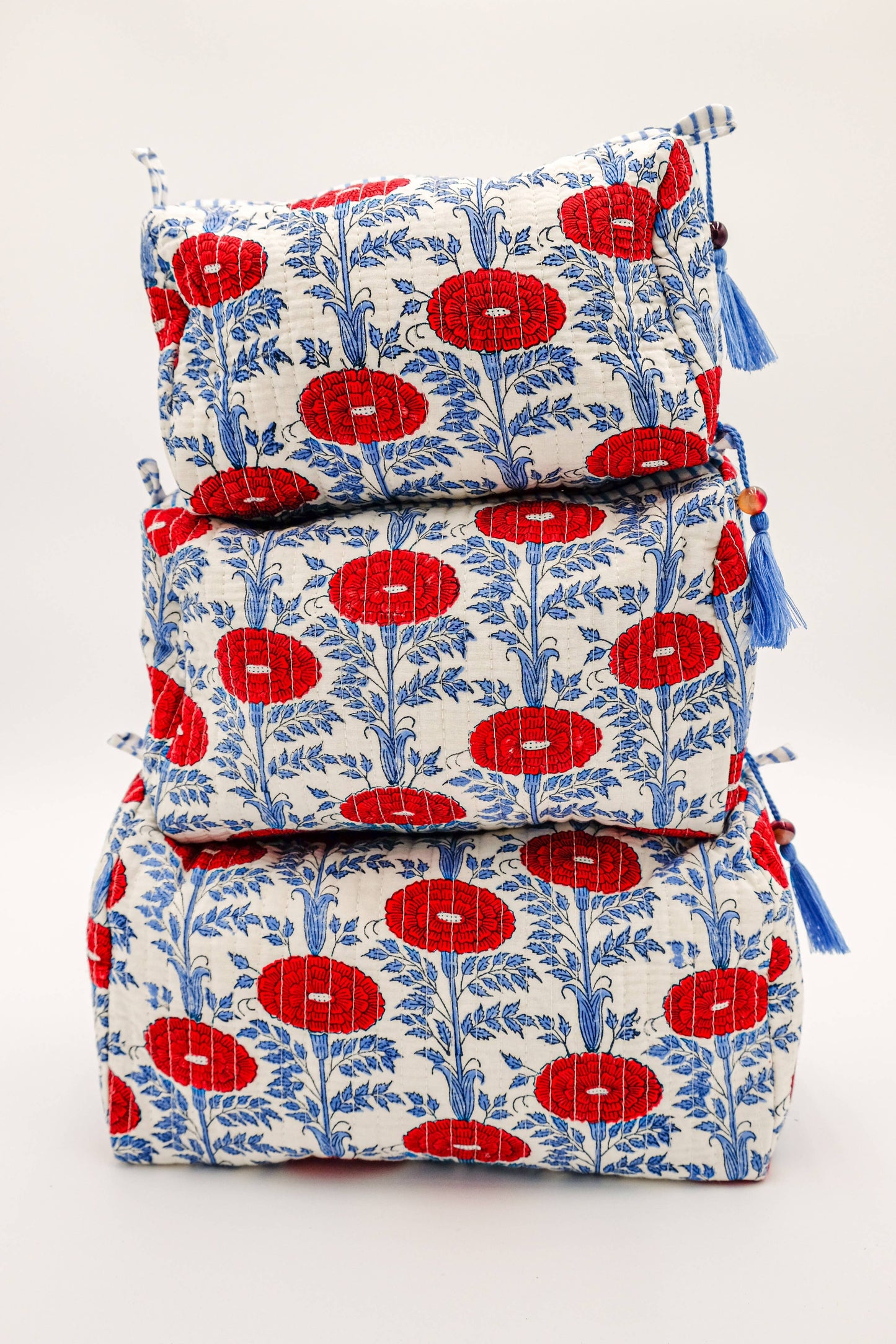 Araminta Toiletry Bag: Medium