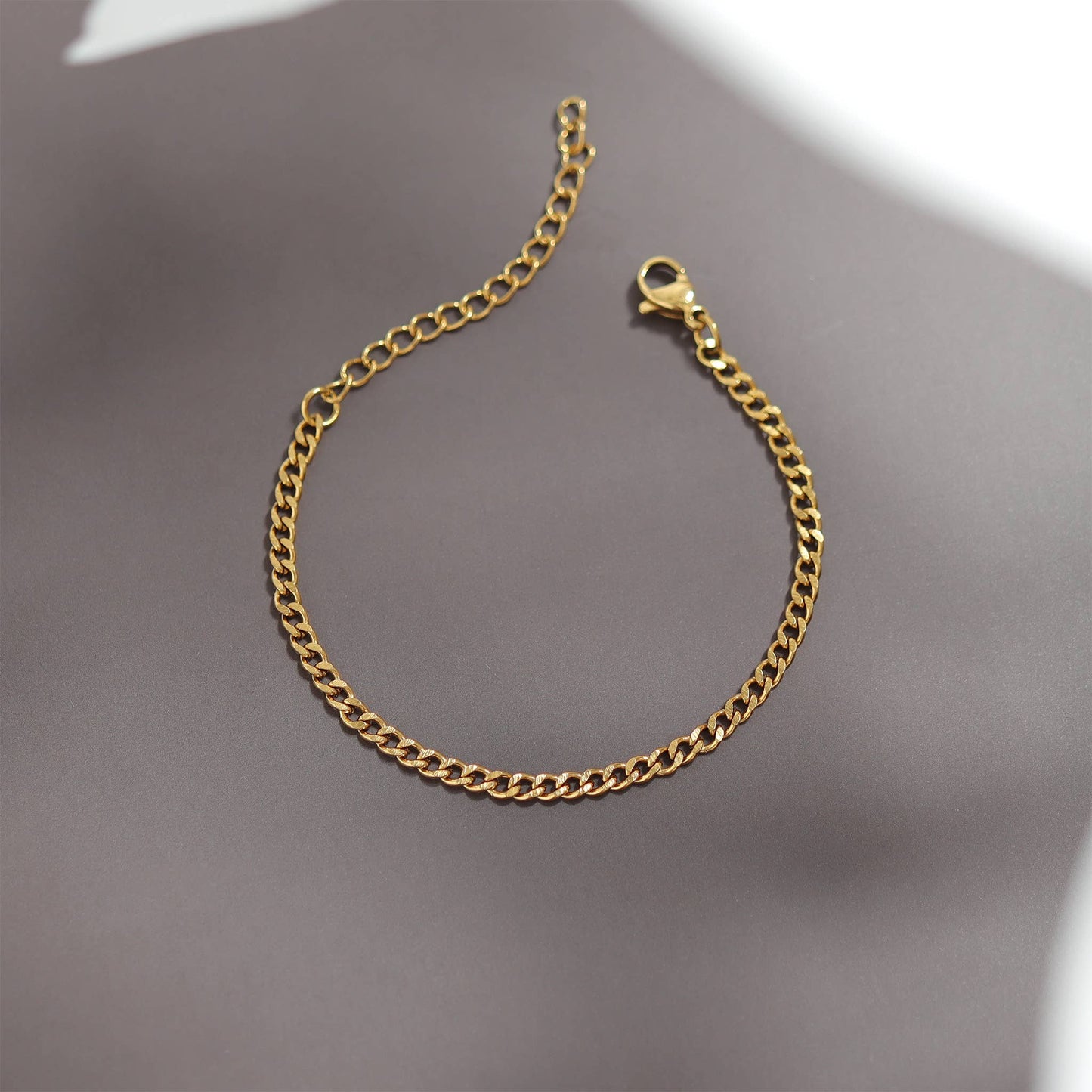Stainless Steel 18K Gold PVD Coated Diamond Cut Curb Chain Bracelet: 5.5+02" / 3mm